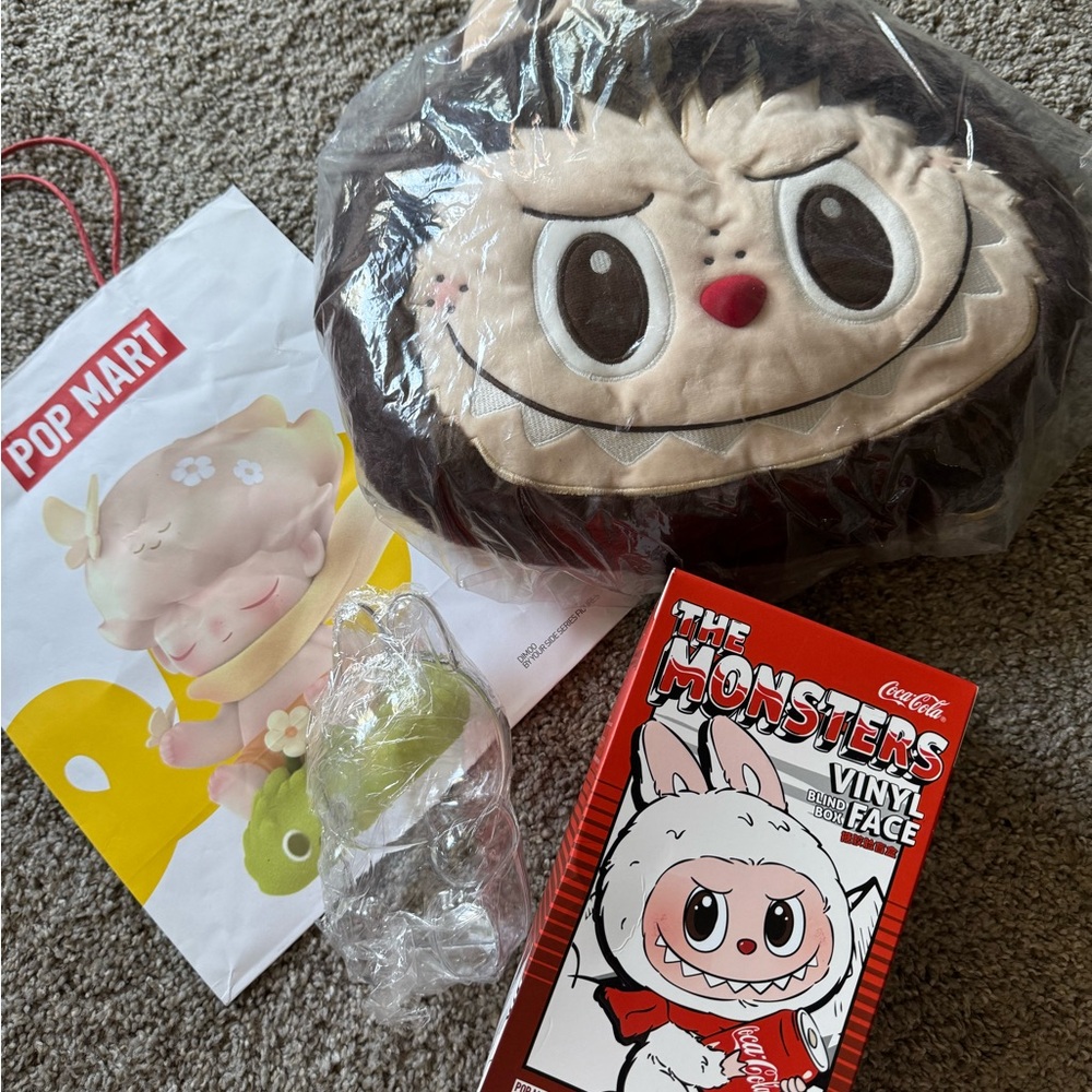 LABUBU Classic Backpack Big Head and Coca Cola (limited edition)